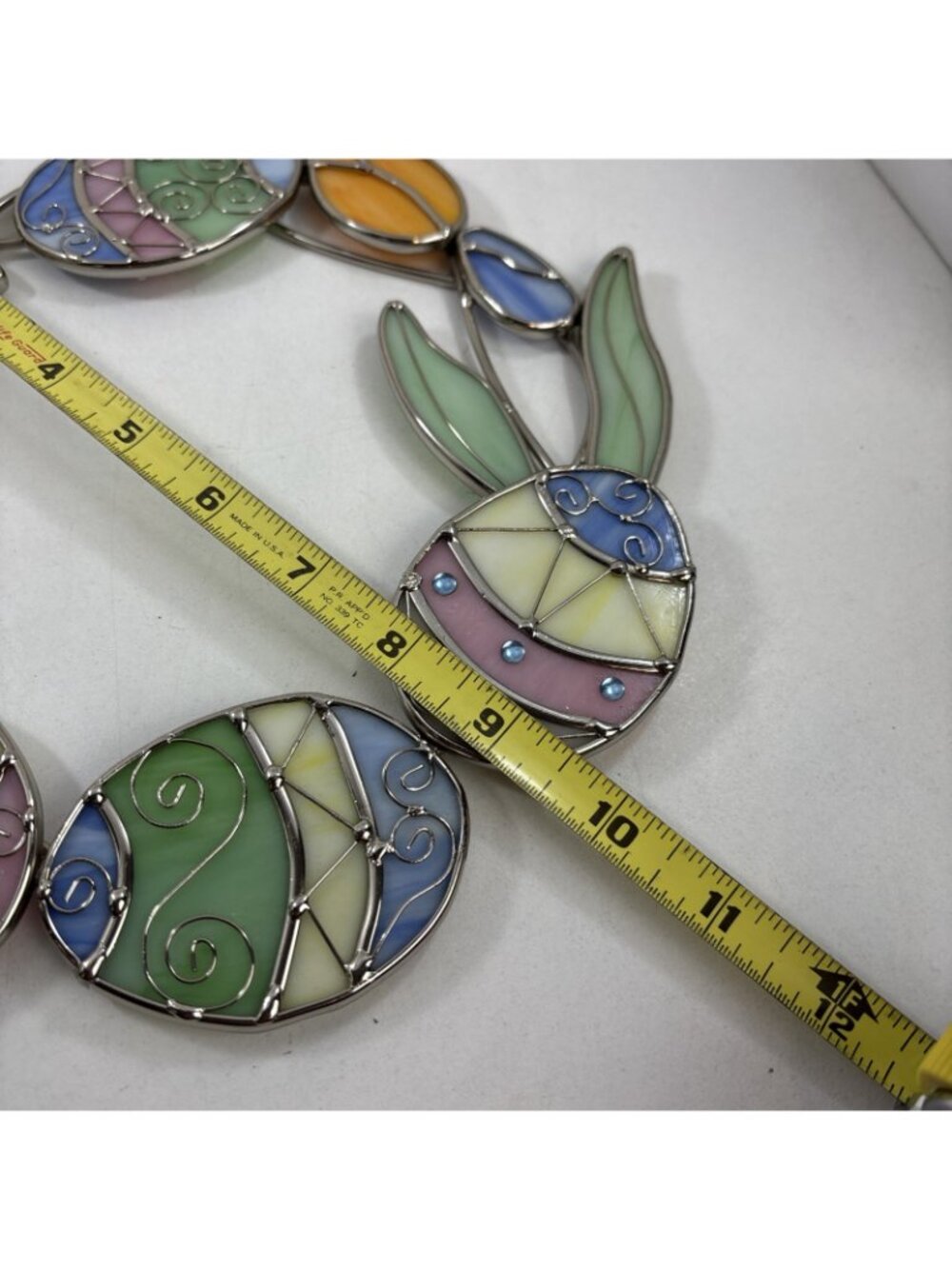 Stained Glass Easter Egg Tulip Wreath Hanging Suncatcher - Picture 4 of 7
